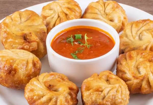 Momos