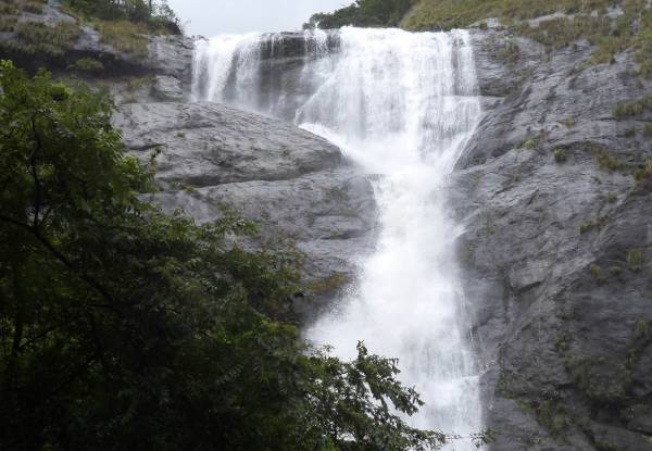 Palaruvi Waterfalls