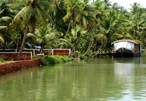 Valiyaparamba Backwaters