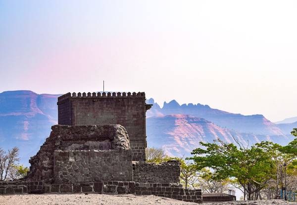 Shivneri Fort