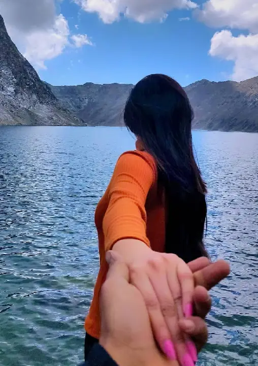 5 Nights 6 Days Kashmir Honeymoon Tour Package