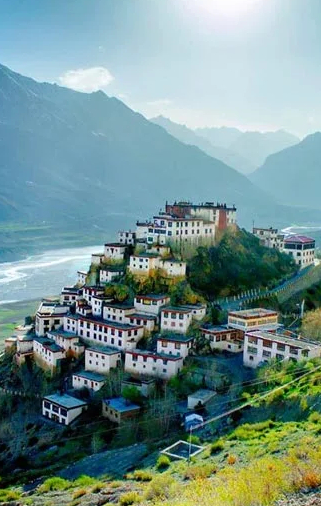 Remote Ladakh & Zanskar Valley Tour