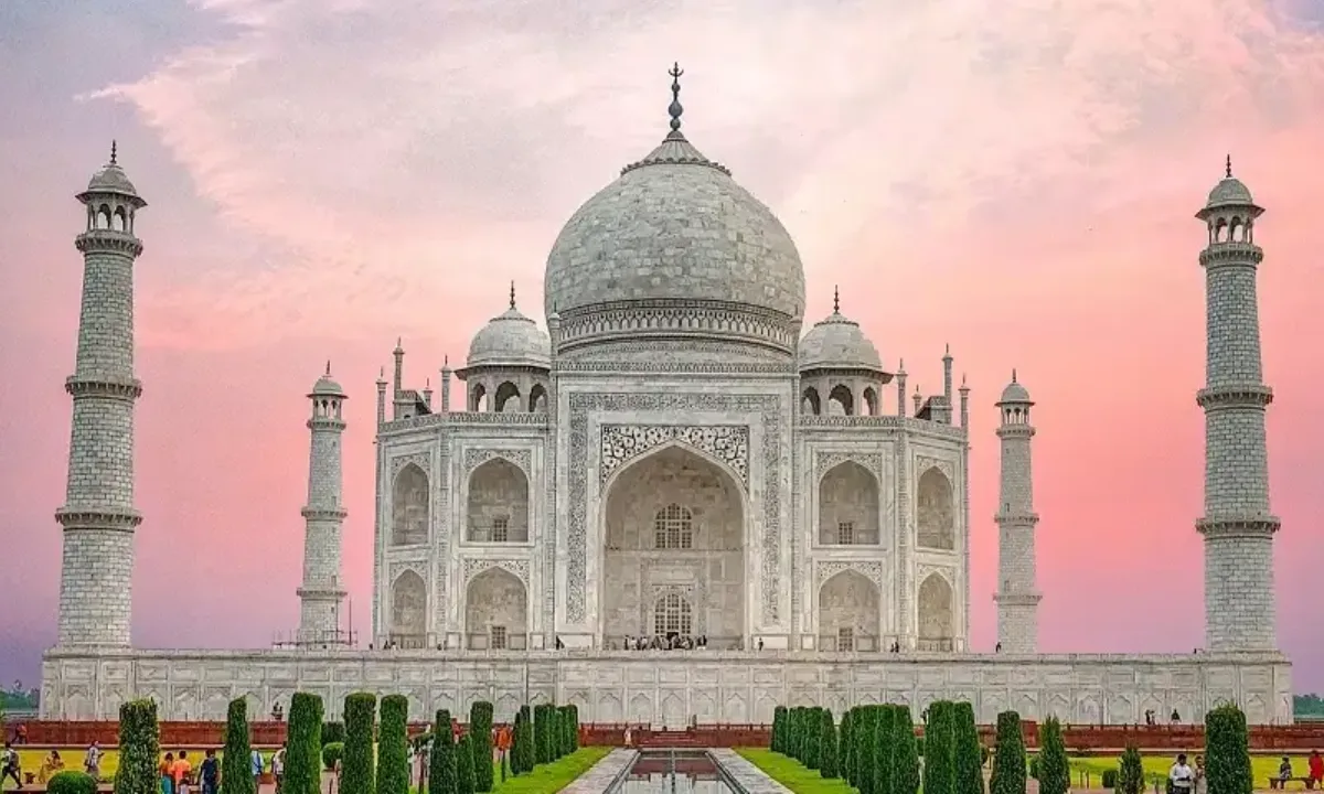 Golden Triangle tour with Gwalior