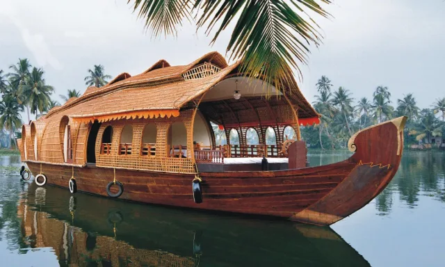 Golden Triangle with Kerala Backwater Tour