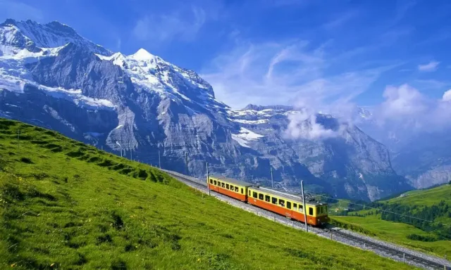 5 Nights 6 Days Kashmir Honeymoon Tour Package
