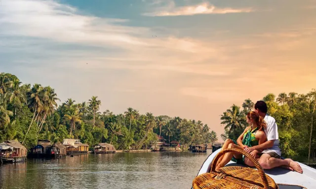 5 Nights 6 Days Kerala Romantic Tour Package