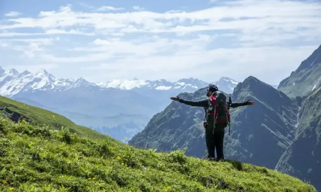 Beas Kund Trekking Tour