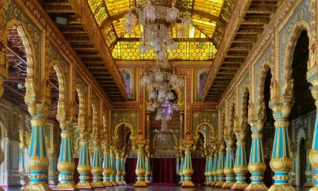 India Heritage Temples & Palaces Tour