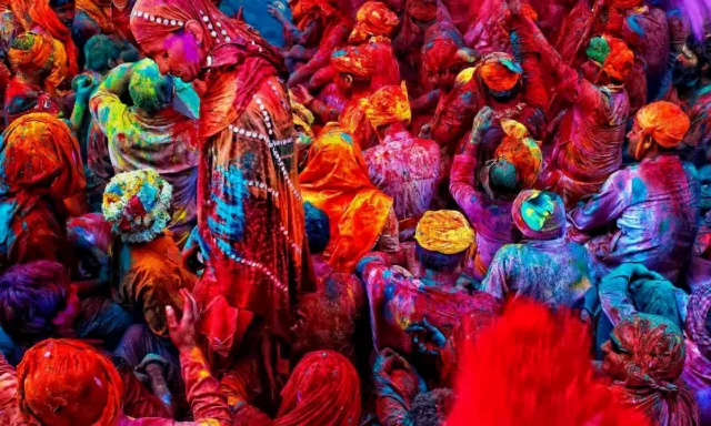 Holi & Hola Mohalla Tour