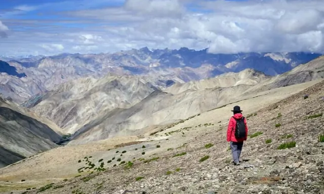 Markha Valley Trekking Tours