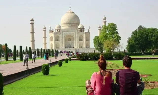 Golden Triangle tour with Gwalior