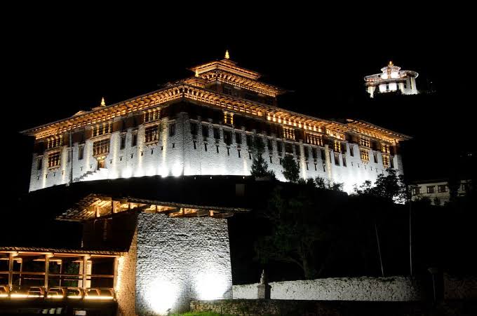 Paro Riverside & Monastery Tour