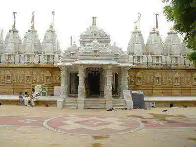 Shri Parsvanath Temple Shankeshwar